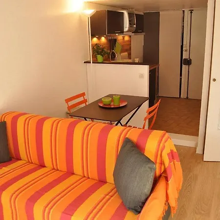 Studio Rue De Montmartre * Paris